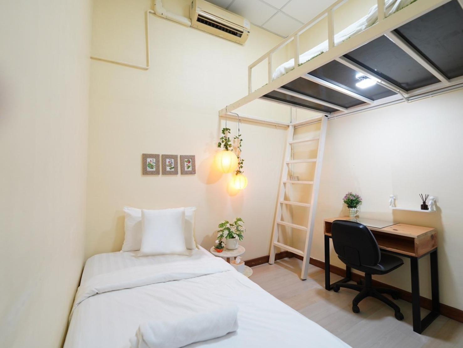 Hostel Ez Sleep @ Ratchada 19 Bangkok Exteriér fotografie