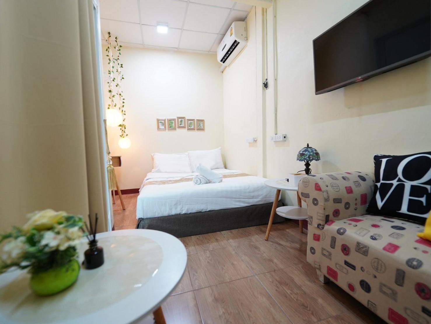 Hostel Ez Sleep @ Ratchada 19 Bangkok Exteriér fotografie