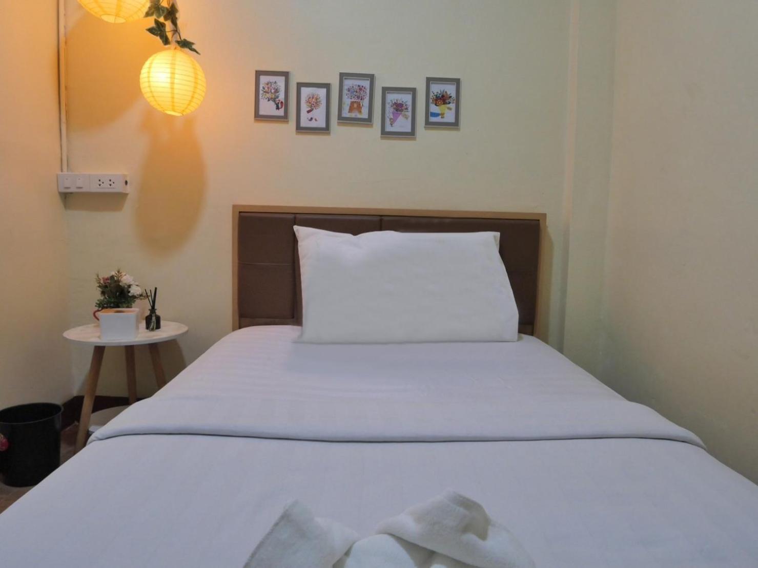 Hostel Ez Sleep @ Ratchada 19 Bangkok Exteriér fotografie