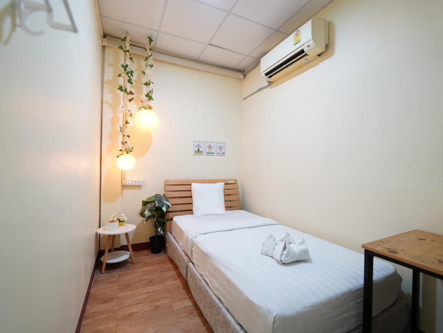 Hostel Ez Sleep @ Ratchada 19 Bangkok Exteriér fotografie