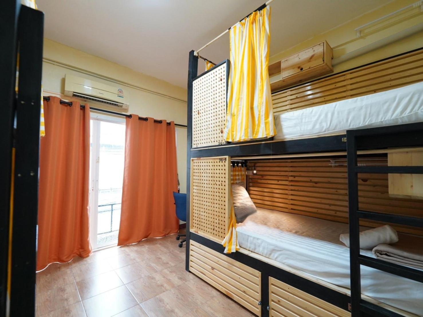 Hostel Ez Sleep @ Ratchada 19 Bangkok Exteriér fotografie