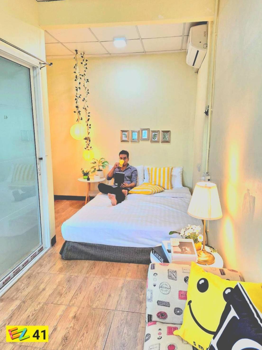 Hostel Ez Sleep @ Ratchada 19 Bangkok Exteriér fotografie