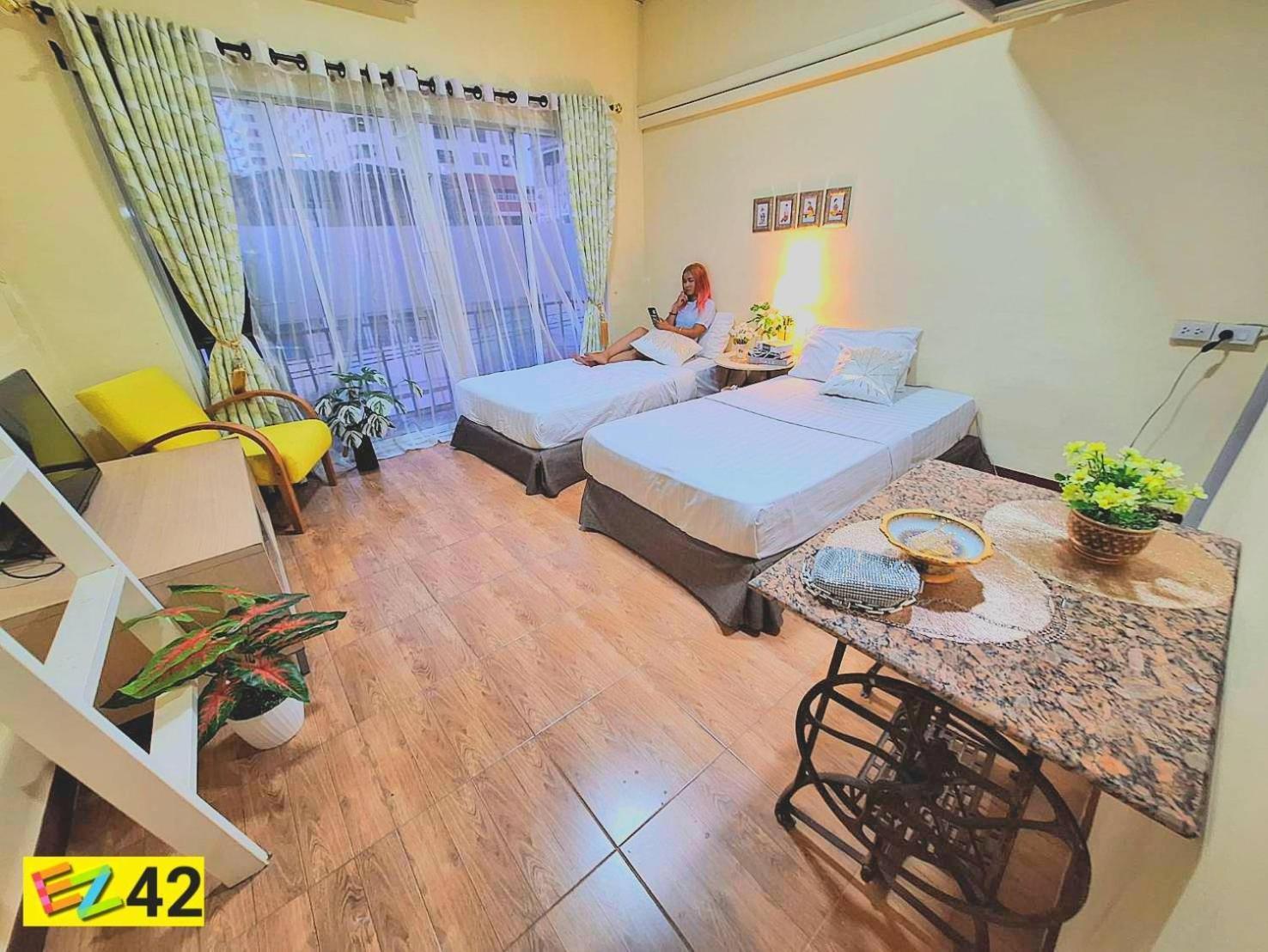 Hostel Ez Sleep @ Ratchada 19 Bangkok Exteriér fotografie